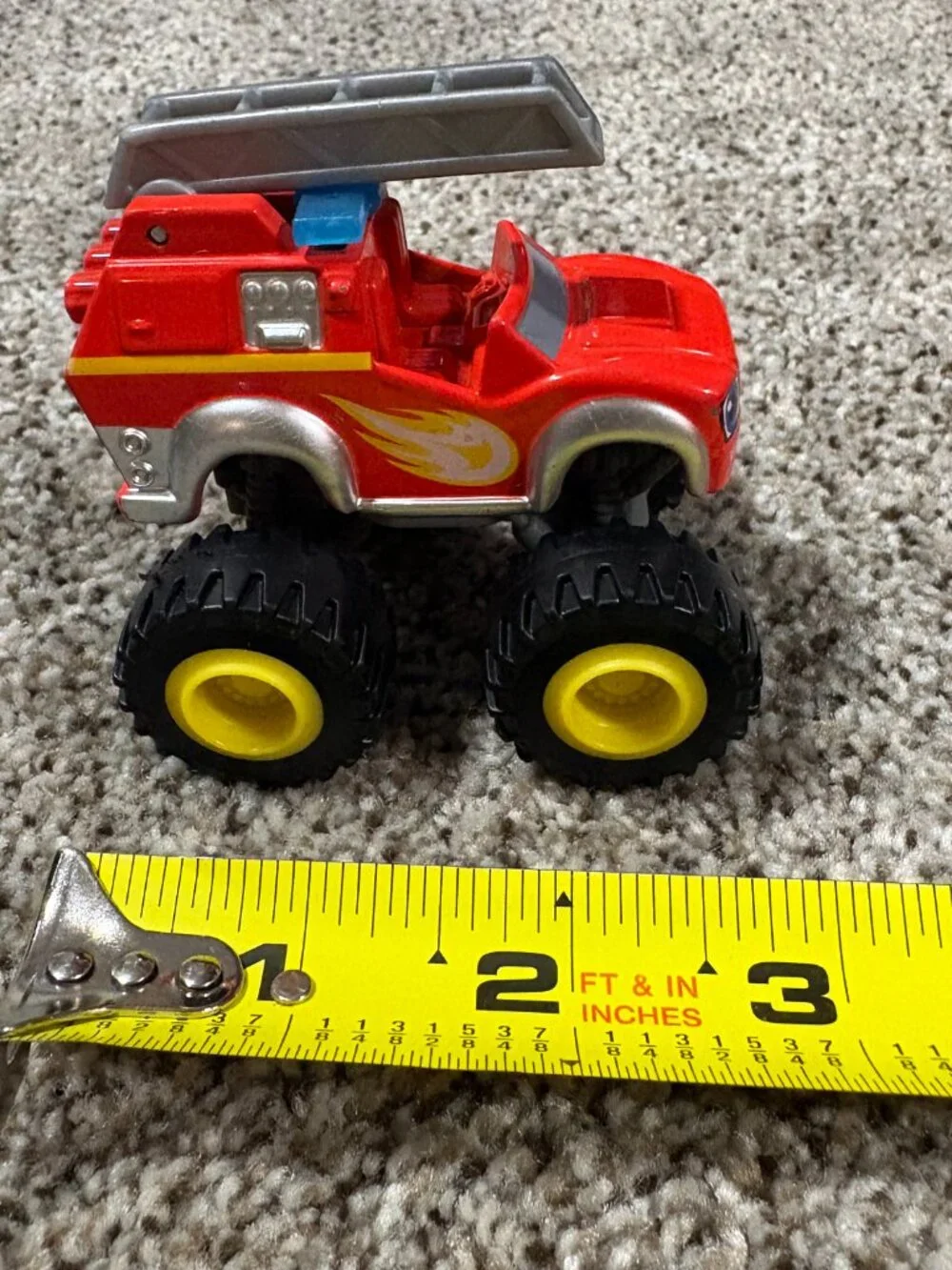 Blaze Monster Machines Fire Rescue Blaze Stripes GFD96 GFD97 Lot